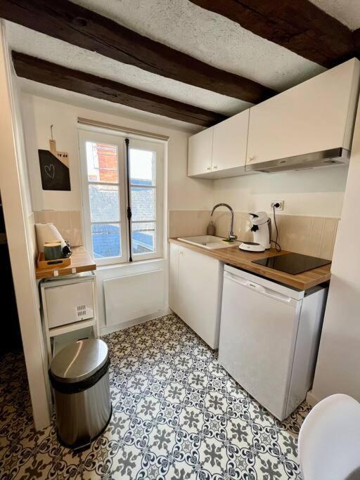 סומור Appartement Cosy Hypercentre Place St Pierre מראה חיצוני תמונה